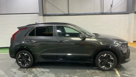 KIA NIRO 150kW 4 65kWh Auto