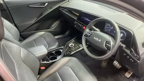 KIA NIRO 150kW 4 65kWh Auto