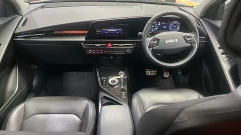 KIA NIRO 150kW 4 65kWh Auto