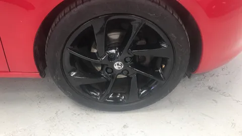 VAUXHALL ADAM 1.2i Griffin