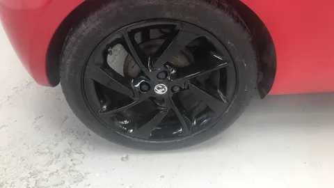 VAUXHALL ADAM 1.2i Griffin