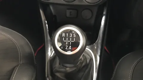 VAUXHALL ADAM 1.2i Griffin