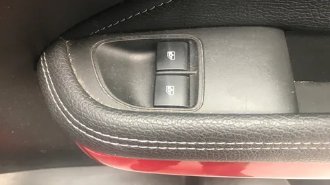 VAUXHALL ADAM 1.2i Griffin