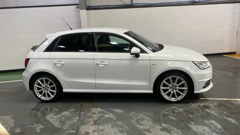 AUDI A1 1.4 TFSI S Line