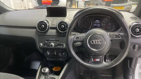 AUDI A1 1.4 TFSI S Line