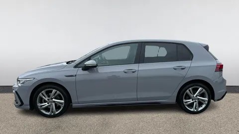 VOLKSWAGEN GOLF 1.5 TSI R-Line