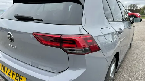 VOLKSWAGEN GOLF 1.5 TSI R-Line