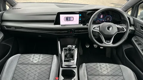 VOLKSWAGEN GOLF 1.5 TSI R-Line