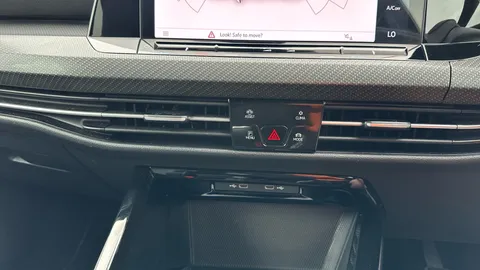 VOLKSWAGEN GOLF 1.5 TSI R-Line