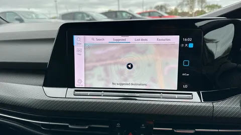 VOLKSWAGEN GOLF 1.5 TSI R-Line