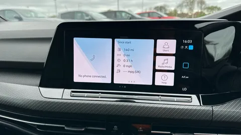 VOLKSWAGEN GOLF 1.5 TSI R-Line