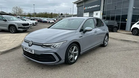 VOLKSWAGEN GOLF 1.5 TSI R-Line