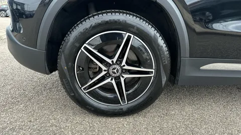 MERCEDES-BENZ EQA EQA 250+ 140kW AMG Line 70.5kWh Auto