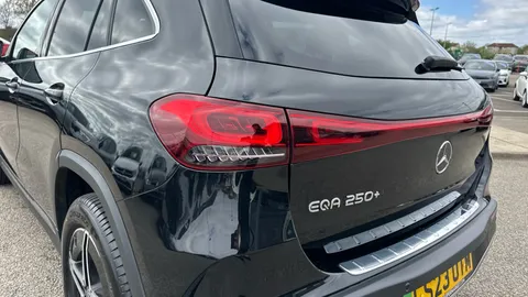 MERCEDES-BENZ EQA EQA 250+ 140kW AMG Line 70.5kWh Auto