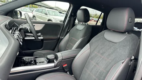 MERCEDES-BENZ EQA EQA 250+ 140kW AMG Line 70.5kWh Auto