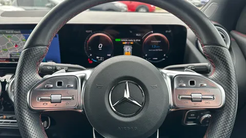 MERCEDES-BENZ EQA EQA 250+ 140kW AMG Line 70.5kWh Auto