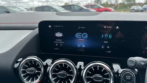 MERCEDES-BENZ EQA EQA 250+ 140kW AMG Line 70.5kWh Auto