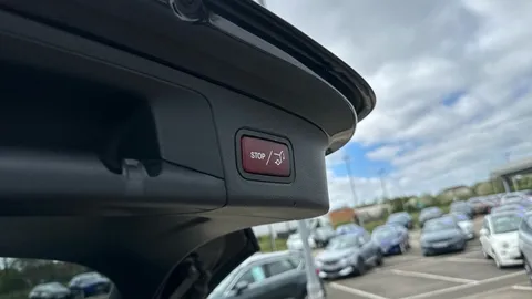 MERCEDES-BENZ EQA EQA 250+ 140kW AMG Line 70.5kWh Auto