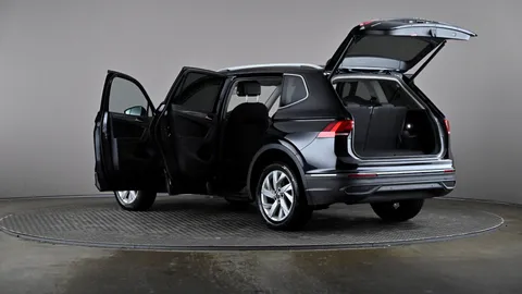 VOLKSWAGEN TIGUAN ALLSPACE 1.5 TSI Life DSG