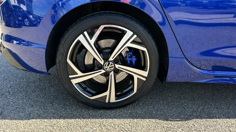 VOLKSWAGEN GOLF 2.0 TSI 320 R 4Motion DSG