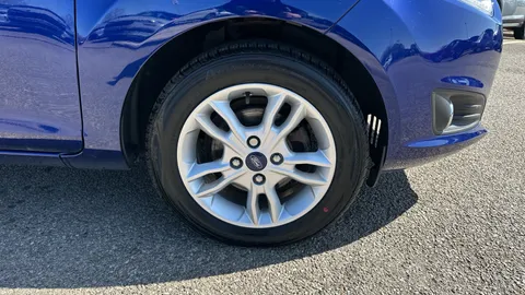 FORD FIESTA 1.25 82 Zetec