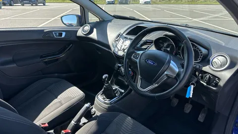 FORD FIESTA 1.25 82 Zetec