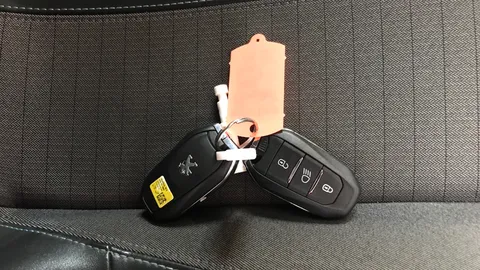 PEUGEOT 208 1.2 PureTech 100 Allure Premium