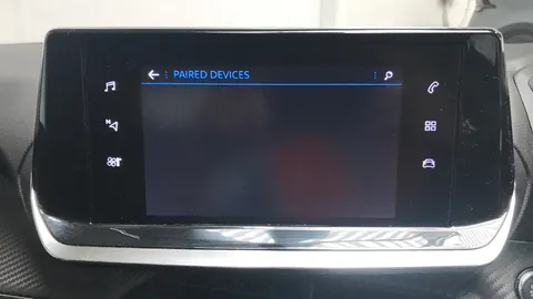 PEUGEOT 208 1.2 PureTech 100 Allure Premium