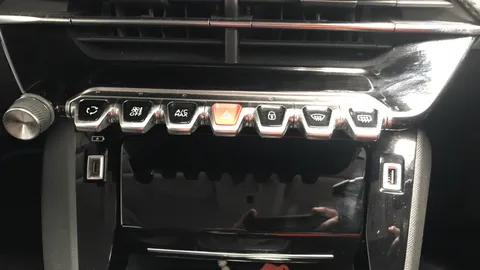 PEUGEOT 208 1.2 PureTech 100 Allure Premium