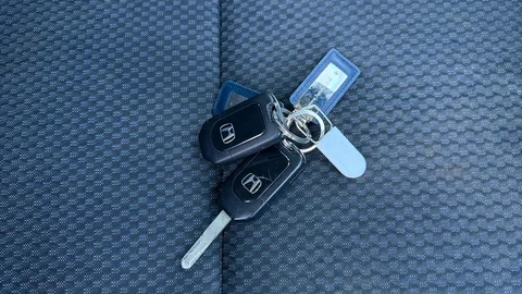 HONDA JAZZ 1.3 i-VTEC SE Navi CVT