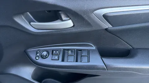 HONDA JAZZ 1.3 i-VTEC SE Navi CVT