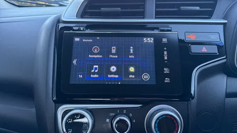 HONDA JAZZ 1.3 i-VTEC SE Navi CVT