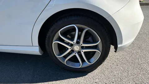 MERCEDES-BENZ A CLASS A180 Sport