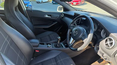 MERCEDES-BENZ A CLASS A180 Sport