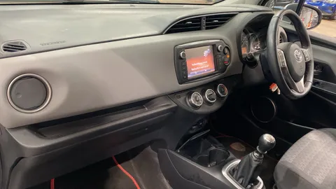 TOYOTA YARIS 1.33 VVT-i Icon