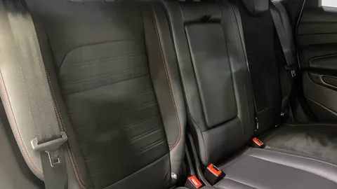 FORD KUGA 2.0 TDCi ST-Line 2WD