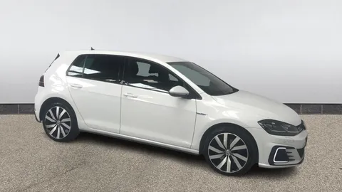 VOLKSWAGEN GOLF 1.4 TSI GTE Advance DSG