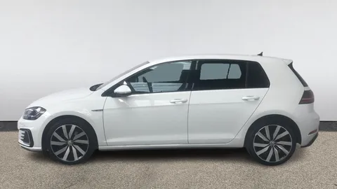 VOLKSWAGEN GOLF 1.4 TSI GTE Advance DSG