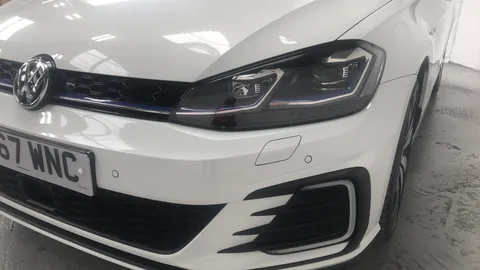 VOLKSWAGEN GOLF 1.4 TSI GTE Advance DSG