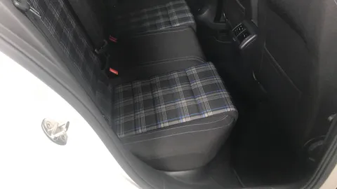 VOLKSWAGEN GOLF 1.4 TSI GTE Advance DSG