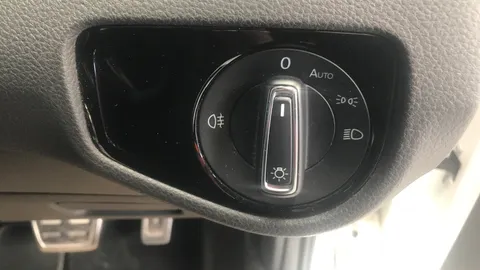 VOLKSWAGEN GOLF 1.4 TSI GTE Advance DSG