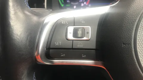 VOLKSWAGEN GOLF 1.4 TSI GTE Advance DSG