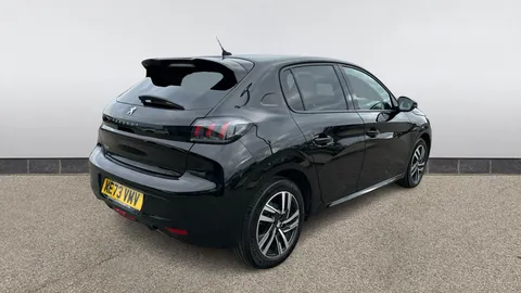 PEUGEOT 208 1.2 PureTech 100 Allure Premium + EAT8