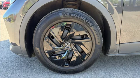 VOLKSWAGEN ID.4 109kW Life Pure 52kWh Auto