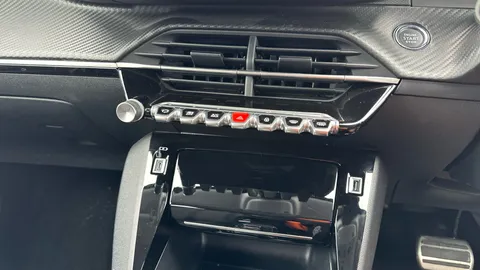 PEUGEOT 208 1.2 PureTech 100 Allure Premium + EAT8