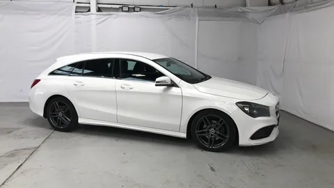 MERCEDES-BENZ CLA CLA 200 AMG Line Edition Tip Auto