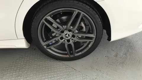 MERCEDES-BENZ CLA CLA 200 AMG Line Edition Tip Auto