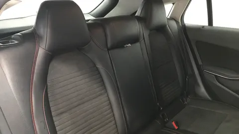 MERCEDES-BENZ CLA CLA 200 AMG Line Edition Tip Auto