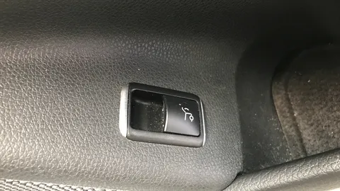 MERCEDES-BENZ CLA CLA 200 AMG Line Edition Tip Auto