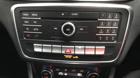 MERCEDES-BENZ CLA CLA 200 AMG Line Edition Tip Auto